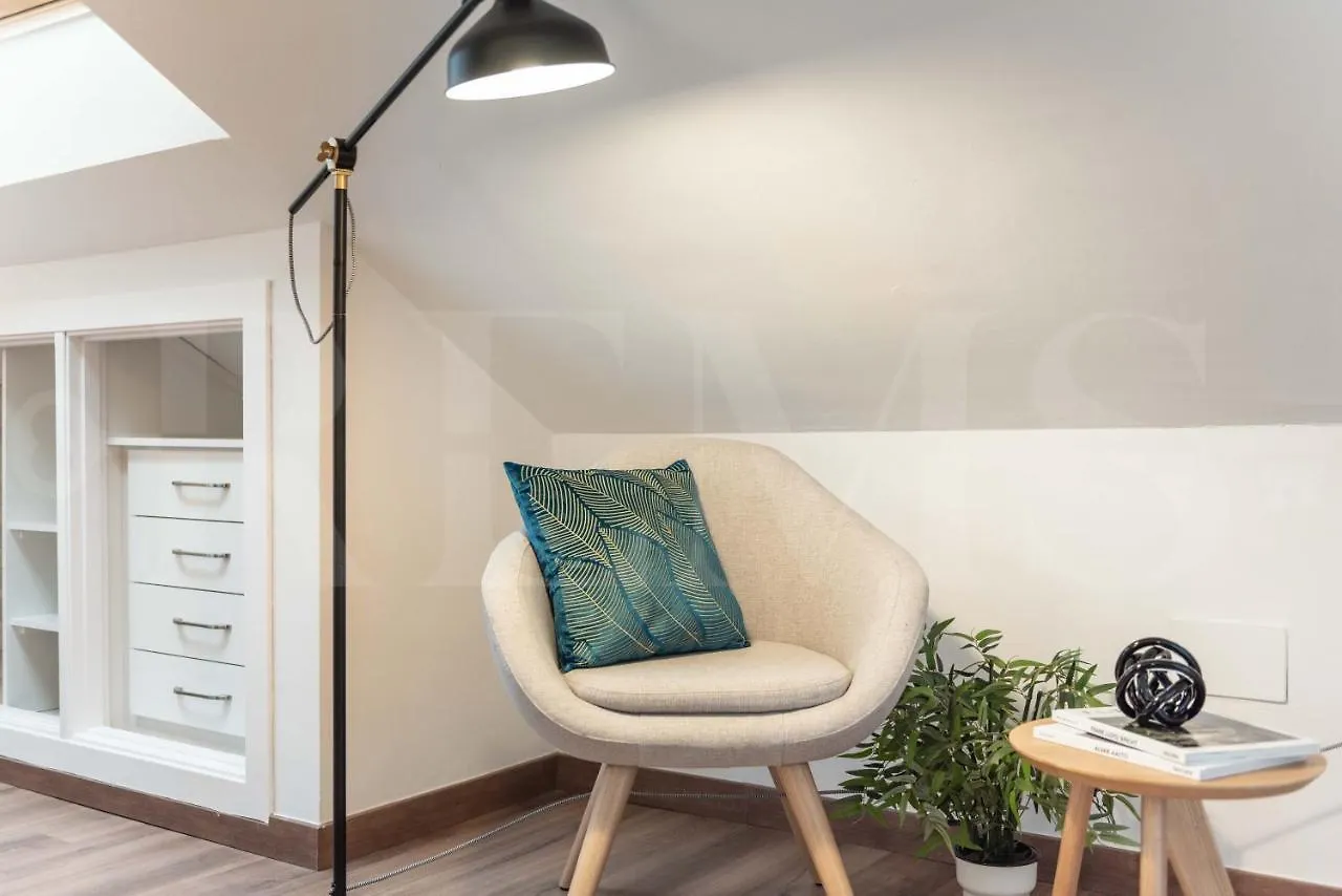 Lovely Duplex With Private Parking Near City Center By Rems Málaga Spanien