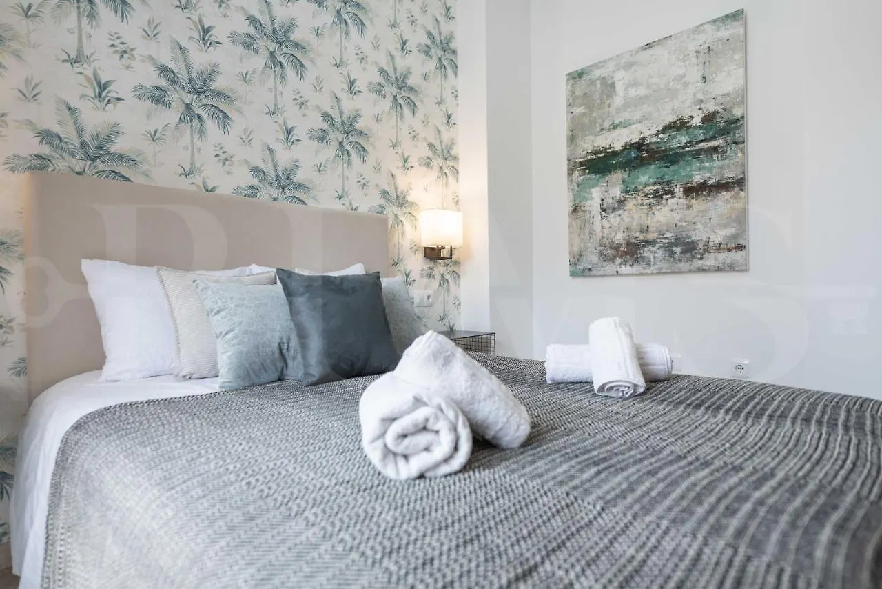 Lovely Duplex With Private Parking Near City Center By Rems Málaga España