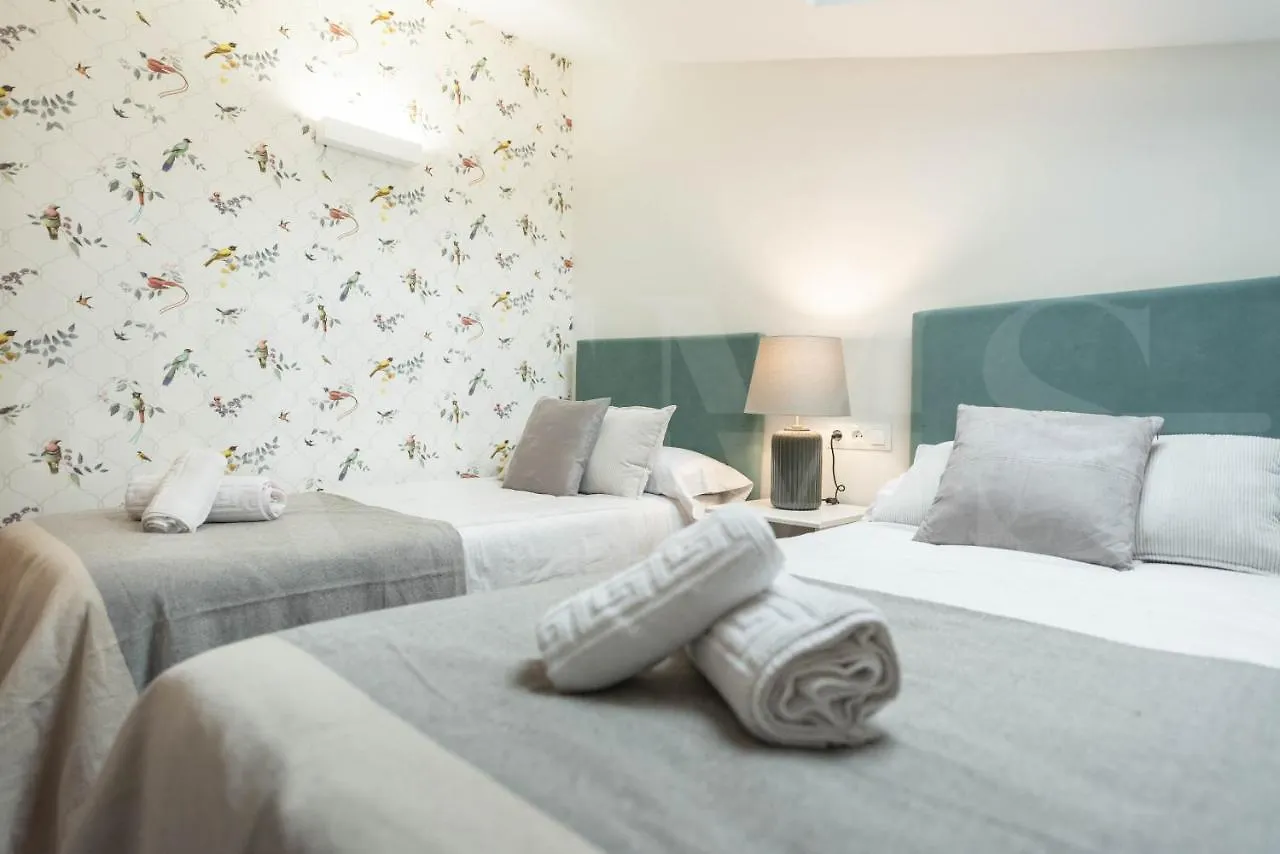 Lovely Duplex With Private Parking Near City Center By Rems Málaga Apartamento