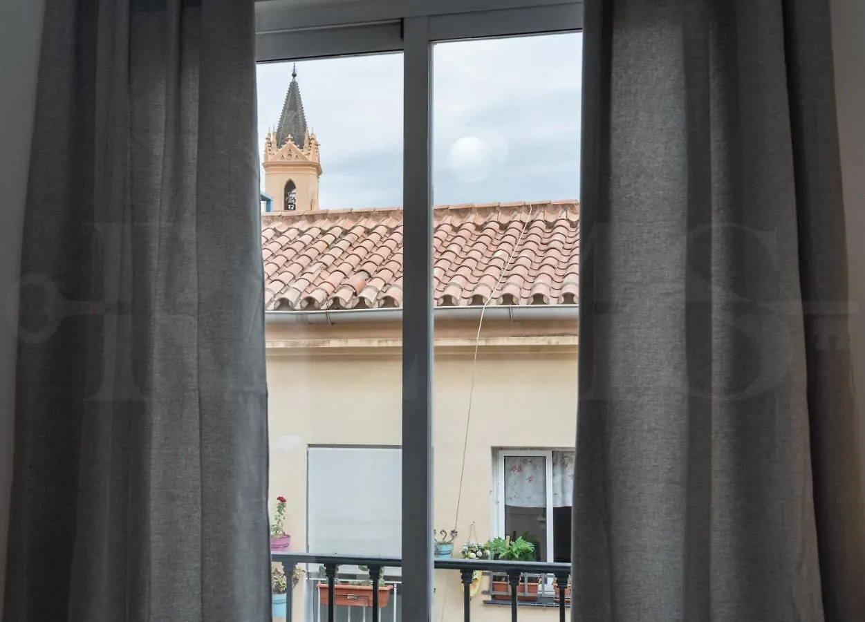 Lovely Duplex With Private Parking Near City Center By Rems Málaga