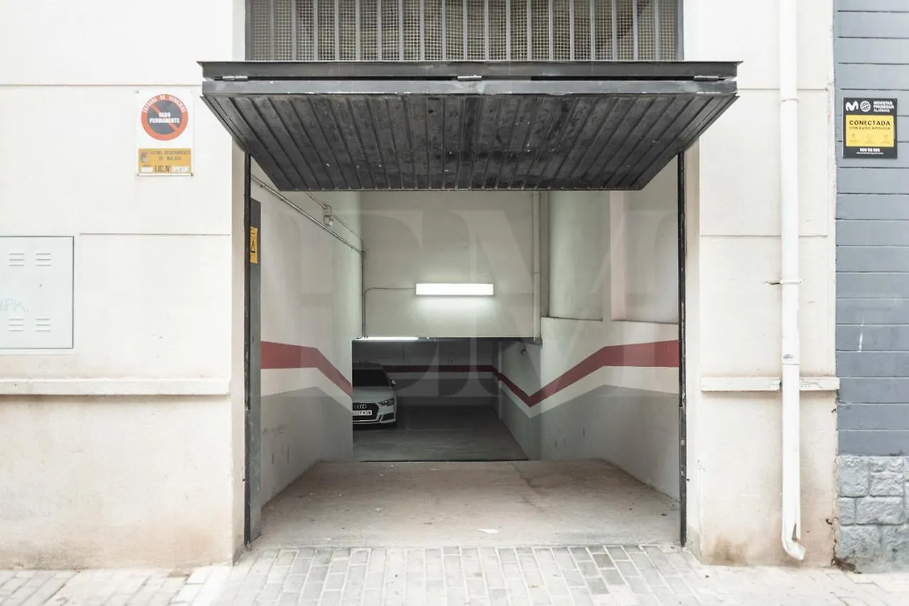 Lovely Duplex With Private Parking Near City Center By Rems Malaga
