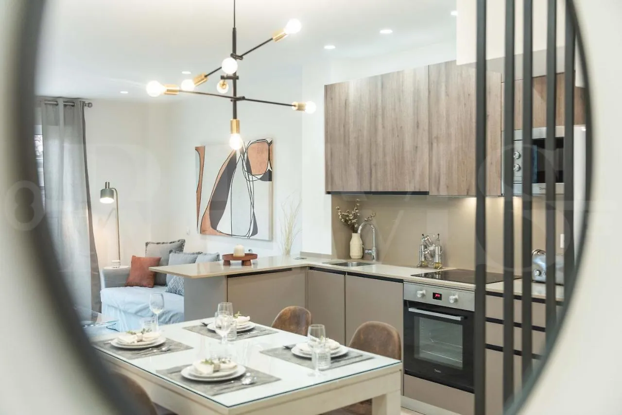 Lovely Duplex With Private Parking Near City Center By Rems Málaga Apartamento
